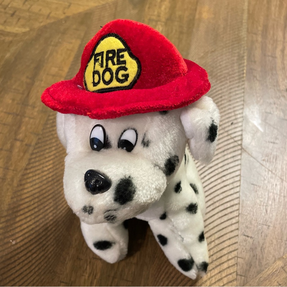 Rode Island Novelty Fire Dog
